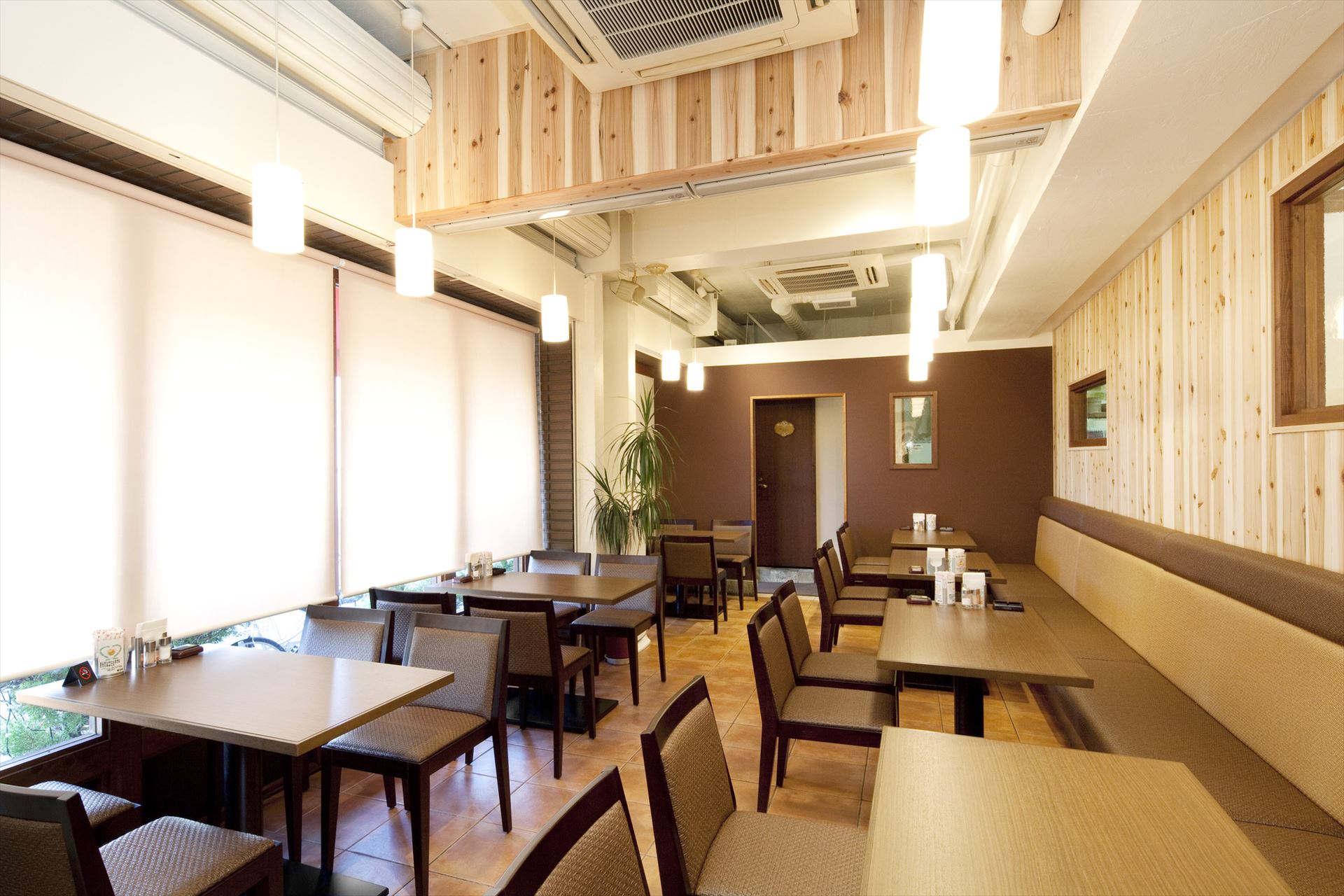 店舗の内装施工 | 大阪府大東市のリフォームなら一心工務店